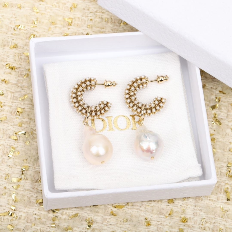 chr1st1an D10r earrings